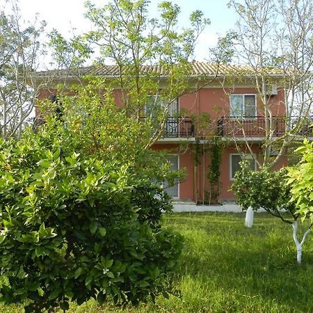 Spasmeni Vrisi Ligia Exterior foto